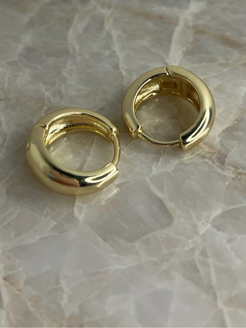 14k Gold Chunky Huggie Hoop Earrings - Picture 4 of 10